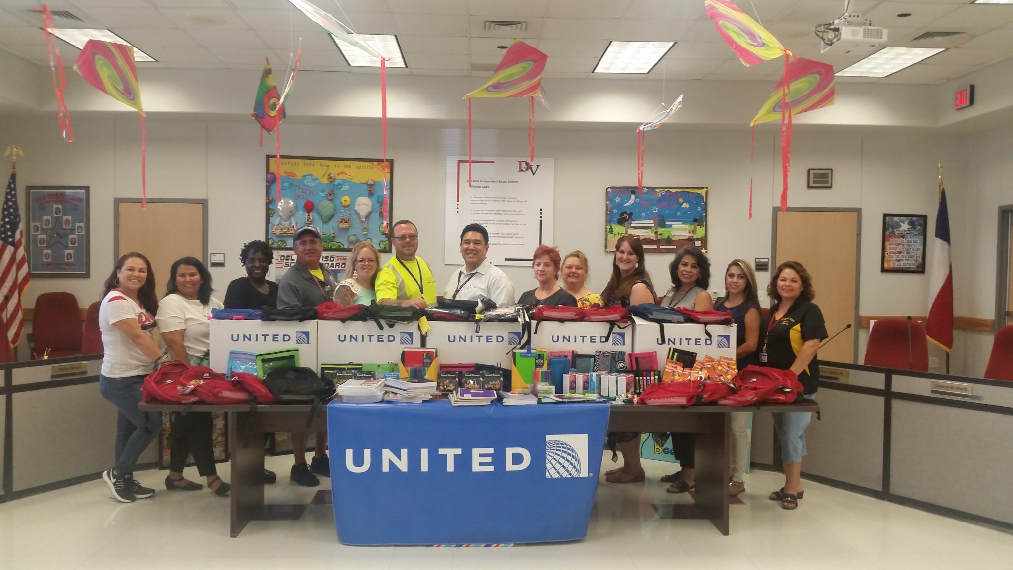Helping Del Valle children get ready for school